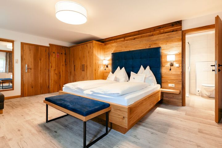 Room 27 of 113
