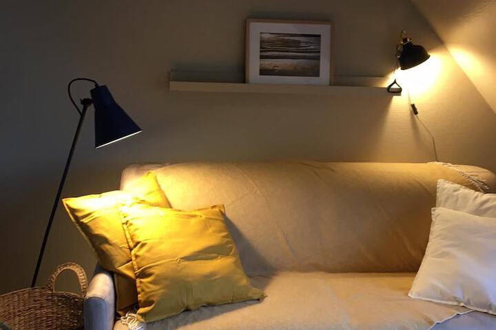 Lounge 20 of 59