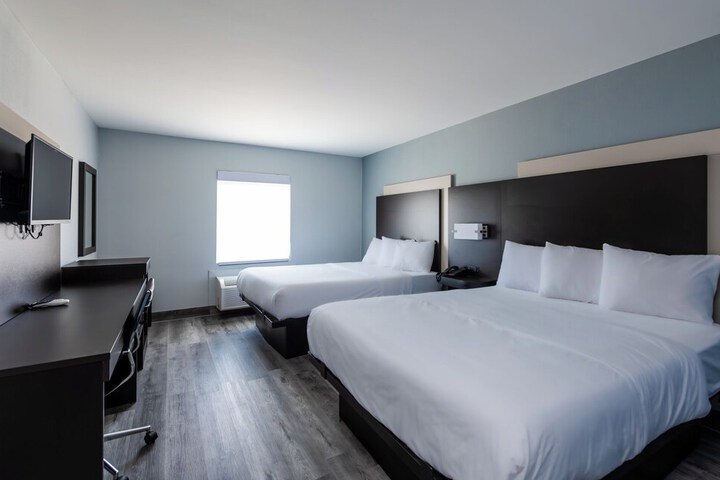Room 3 of 20