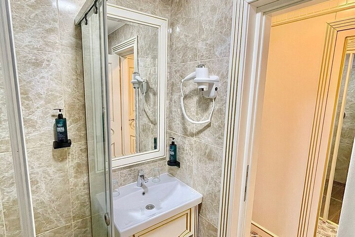 Room 20 of 52