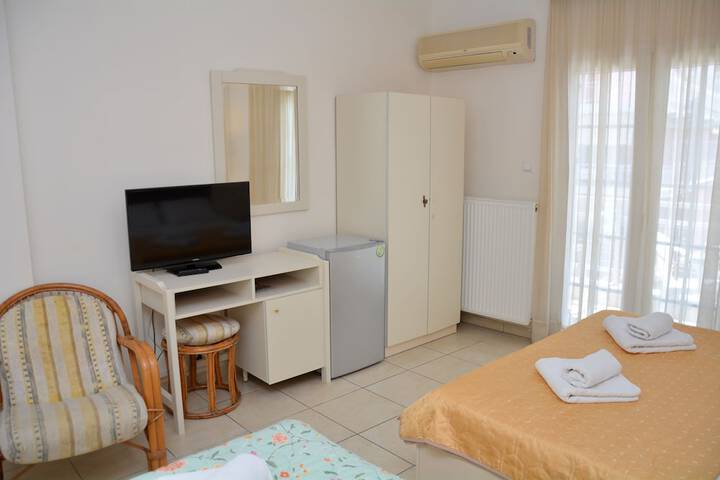 Room 12 of 31