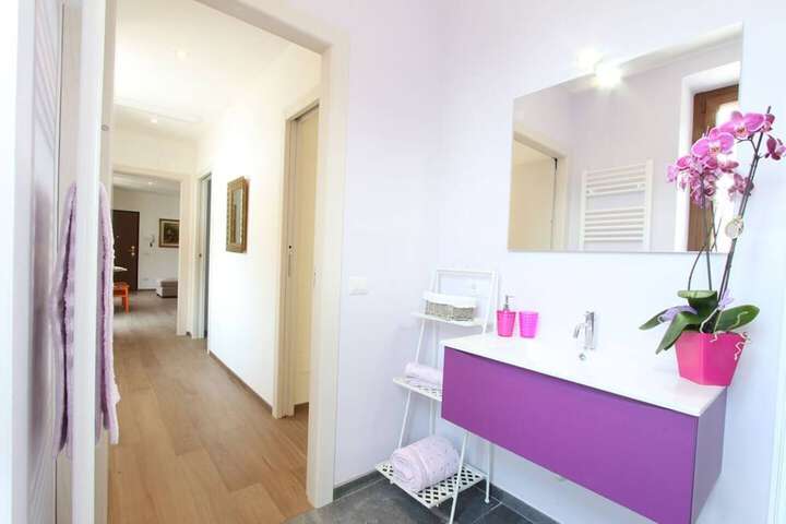 Room 8 of 26