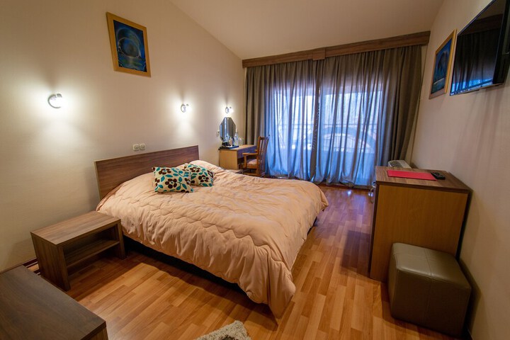Room 30 of 61