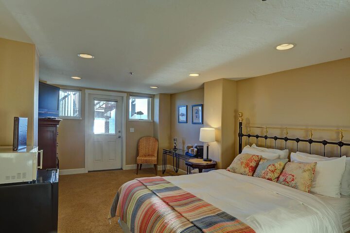 Room 78 of 184