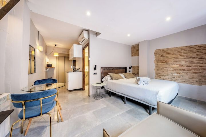 Room 21 of 50
