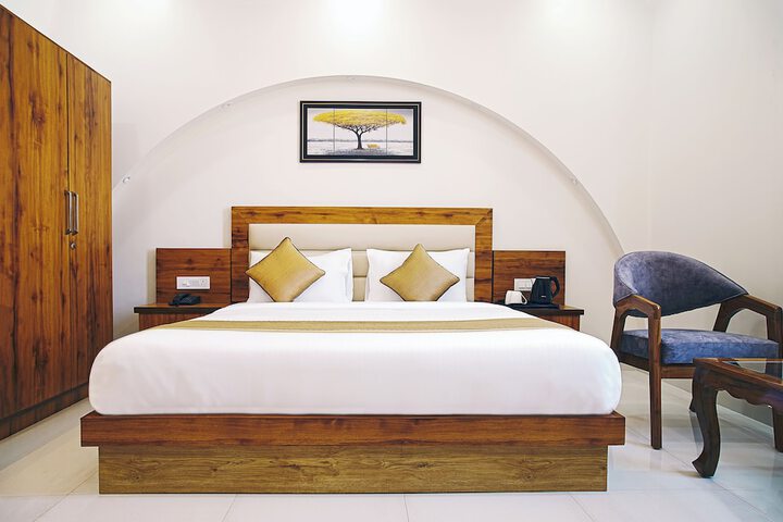 Room 5 of 22