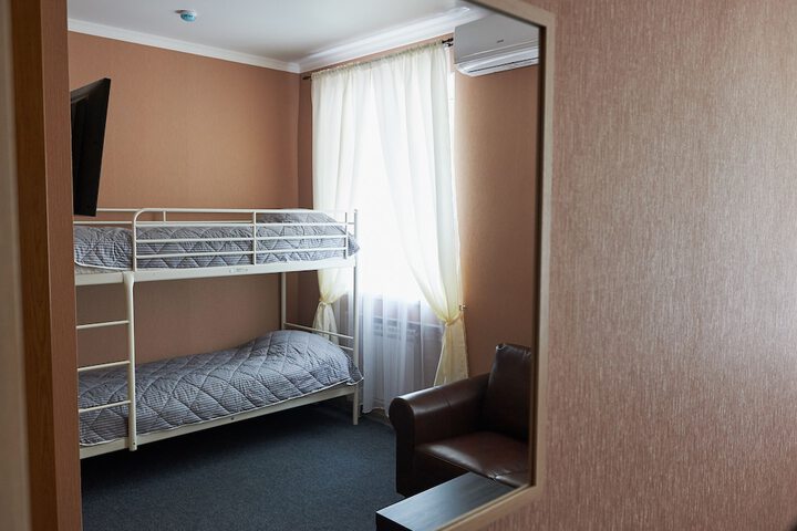 Room 24 of 53