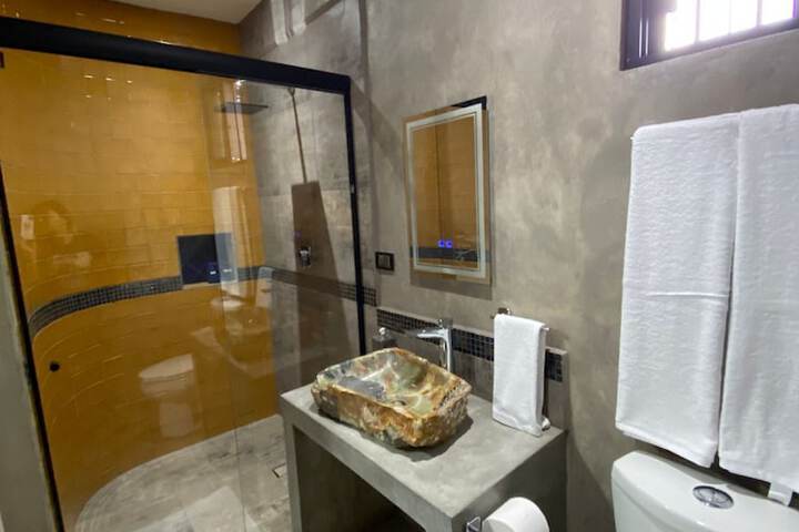 Room 55 of 74