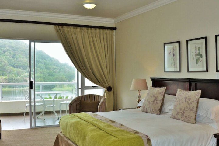 Room 3 of 37