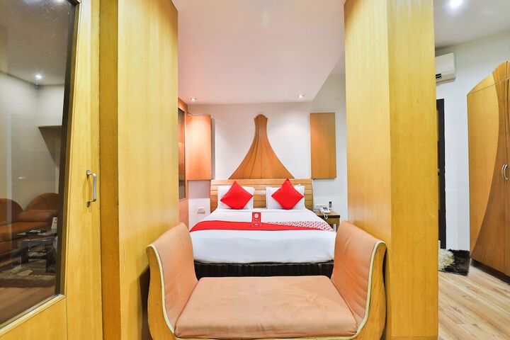 Room 28 of 30