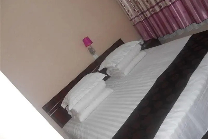 Room 10 of 10