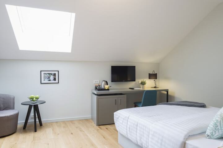 Room 18 of 61