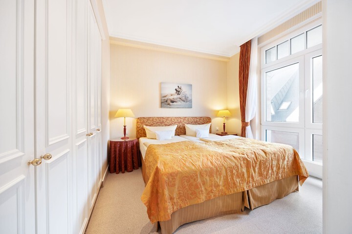 Room 8 of 70