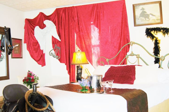 Room 6 of 51