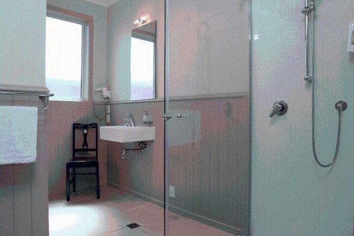 Room 34 of 39
