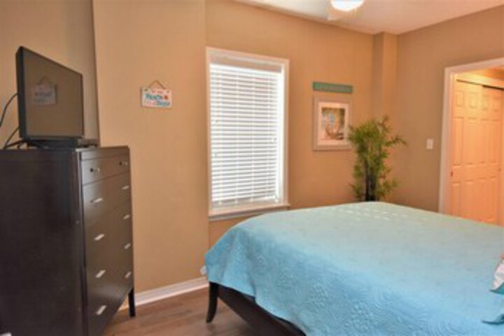Room 150 of 200