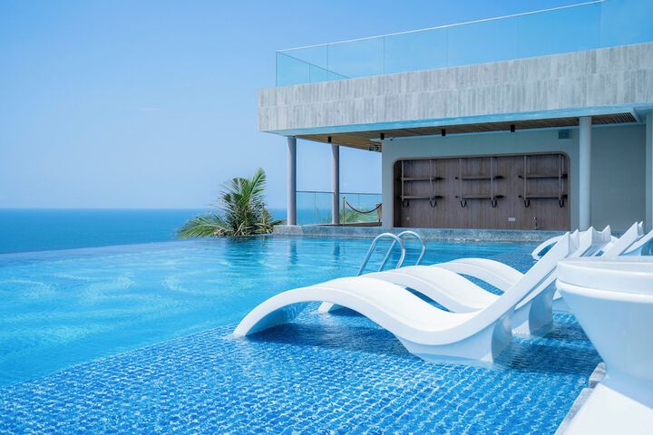 Pool 34 of 73