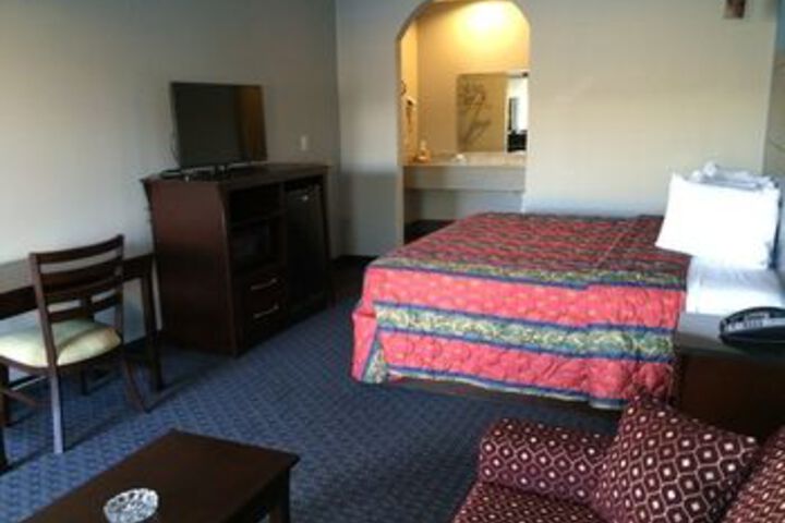 Room 40 of 65