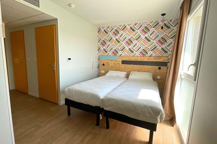 Room 30 of 60