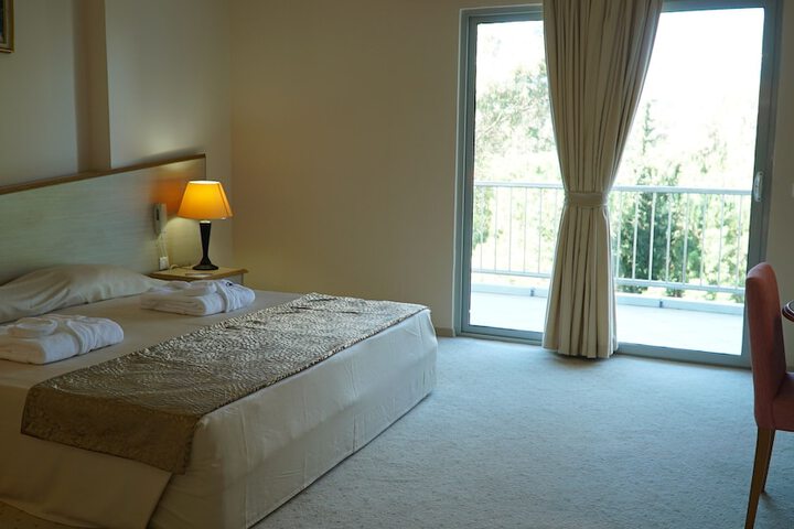 Room 20 of 95