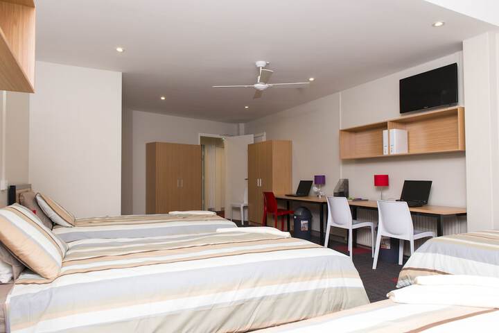 Room 38 of 288