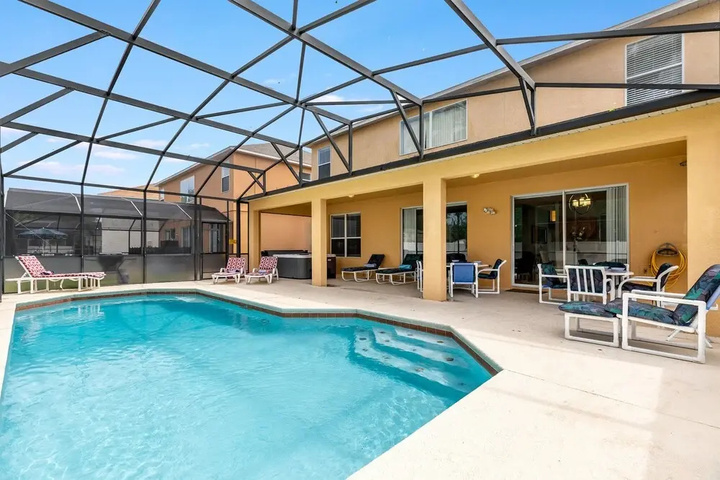 Pool 12 of 21