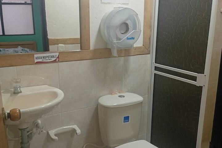 Room 10 of 13