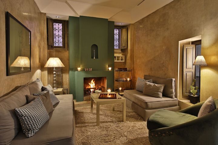Guest Lobby