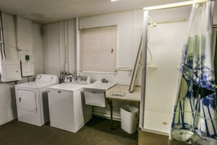 Room 10 of 31