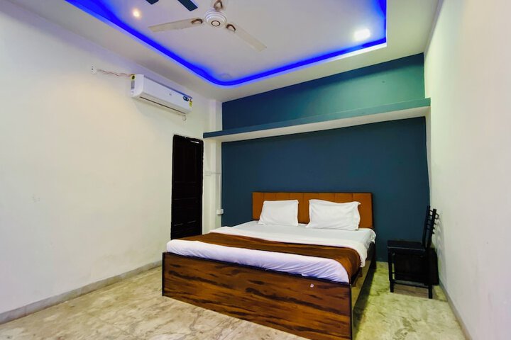Room 8 of 29
