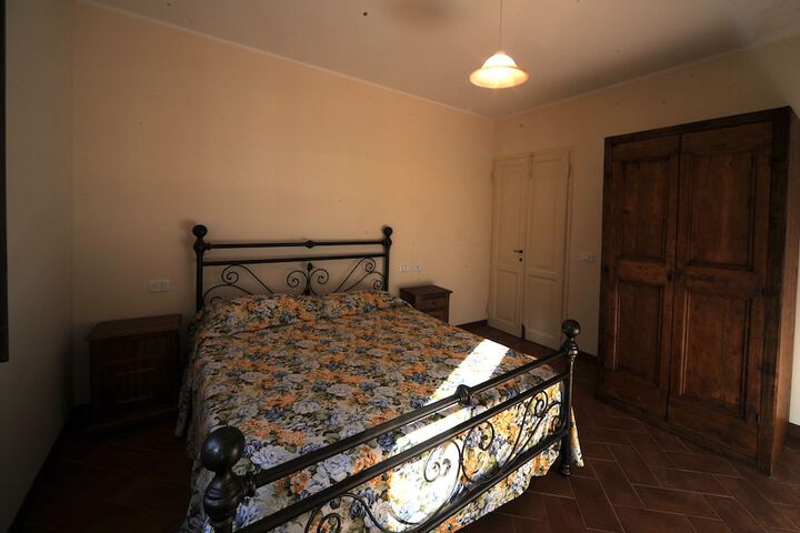 Room 3 of 20
