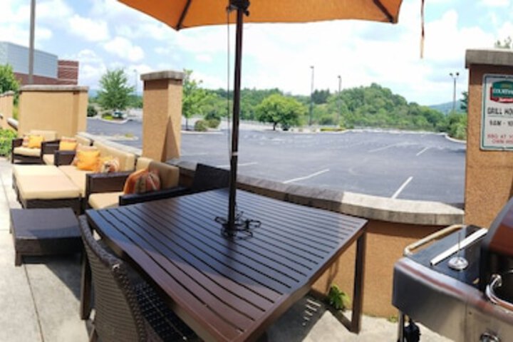 Terrace/Patio 129 of 135