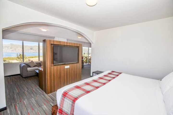 Room 26 of 100