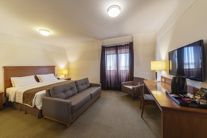 Room 16 of 59
