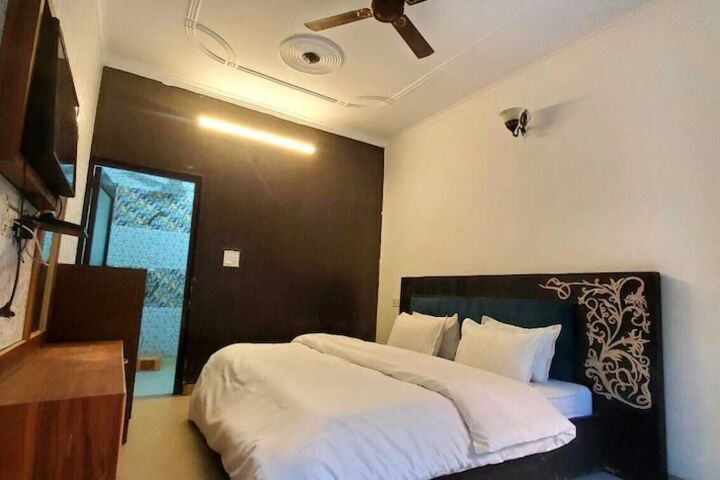Room 19 of 22