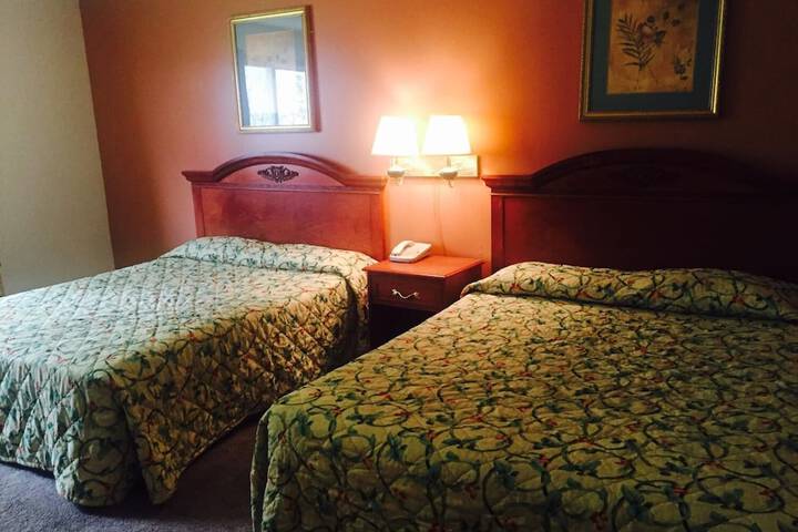 Room 6 of 10