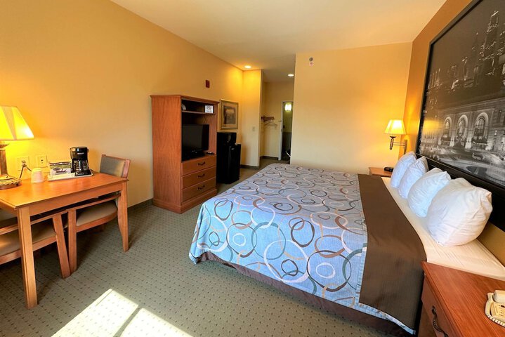 1 King Bed (11 of 32)