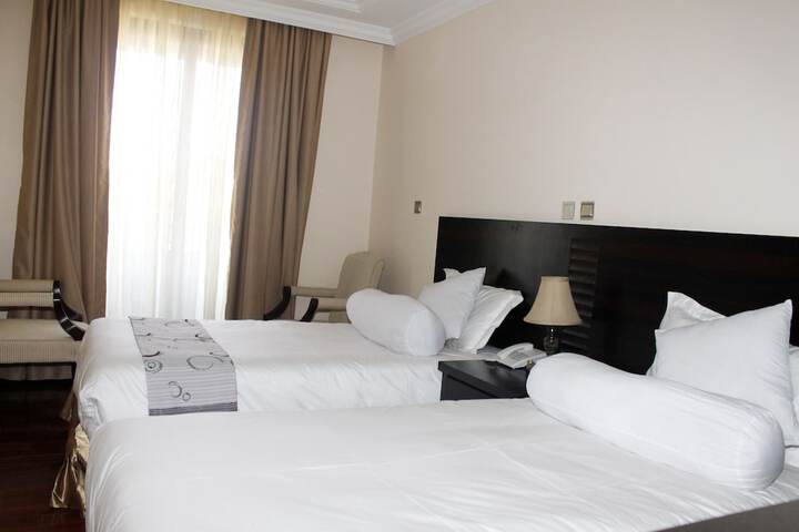 Room 7 of 39