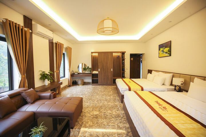 Room 12 of 20