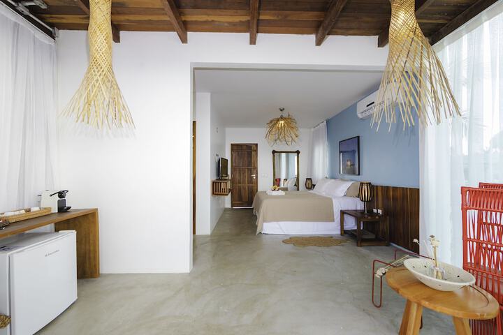Room 14 of 90