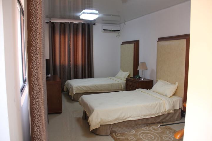 Room 7 of 14