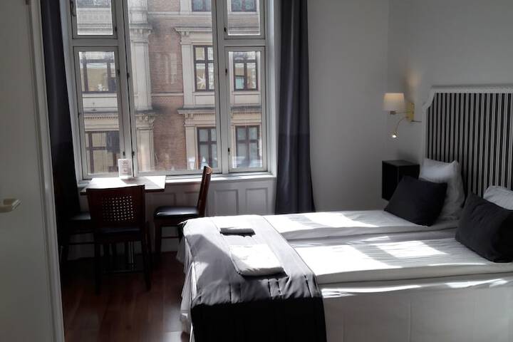 Room 25 of 56
