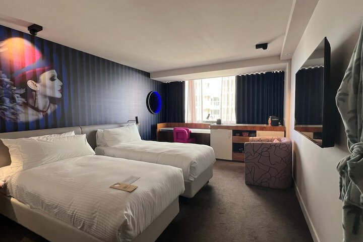 Room 20 of 74