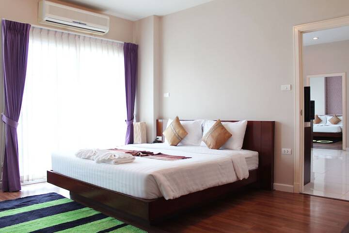 Room 8 of 42
