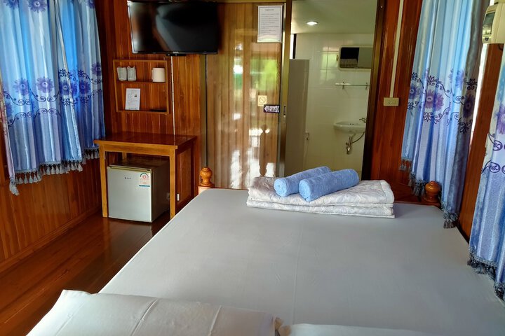 Room 16 of 49