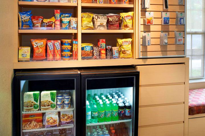 Snack bar