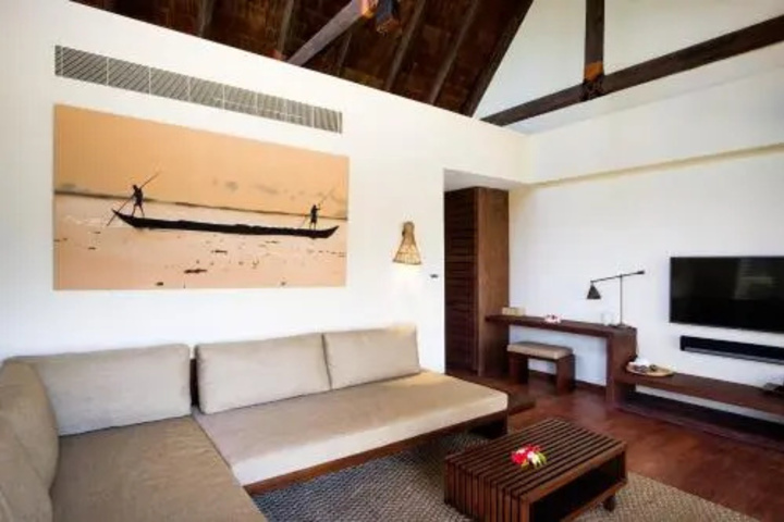Room 2 of 21
