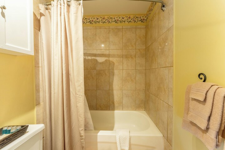 Room 219 of 268