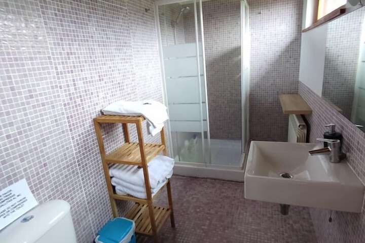 Room 15 of 77