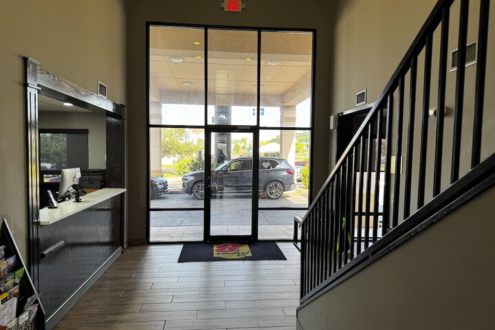 Guest Lobby